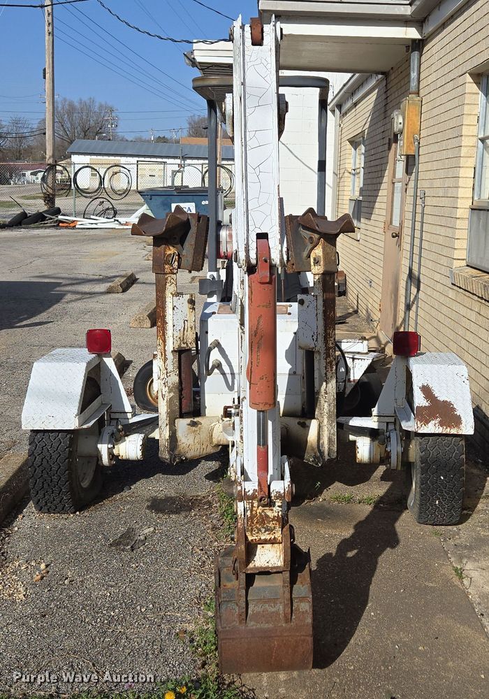 image for item EN3553 Dig-It 158 towable backhoe