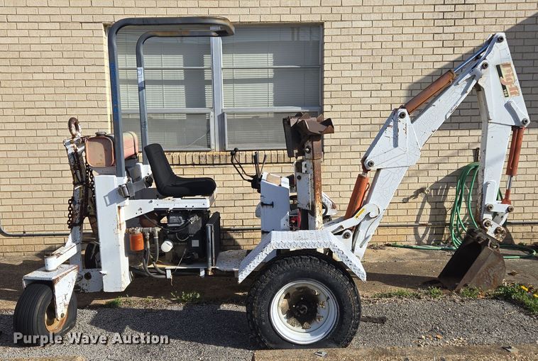 image for item EN3553 Dig-It 158 towable backhoe