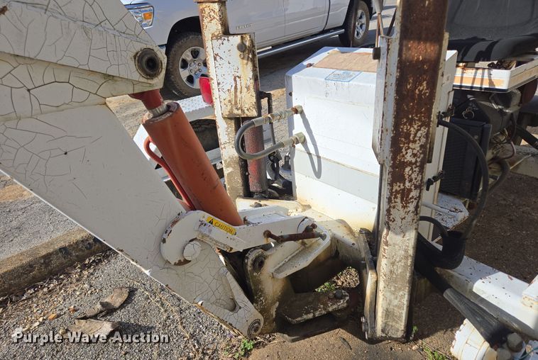 image for item EN3553 Dig-It 158 towable backhoe