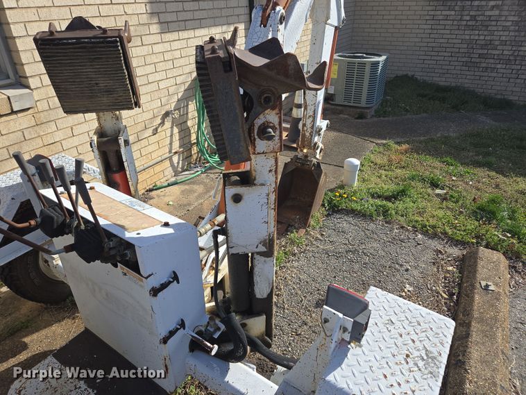 image for item EN3553 Dig-It 158 towable backhoe