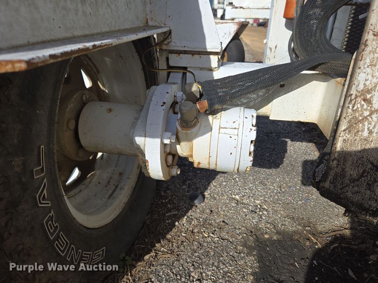 image for item EN3553 Dig-It 158 towable backhoe