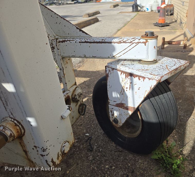 image for item EN3553 Dig-It 158 towable backhoe