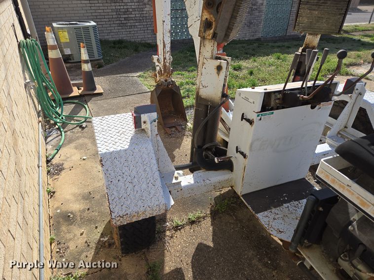 image for item EN3553 Dig-It 158 towable backhoe