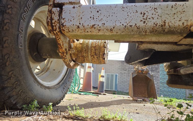 image for item EN3553 Dig-It 158 towable backhoe