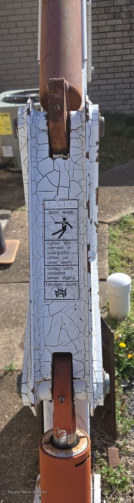 image for item EN3553 Dig-It 158 towable backhoe