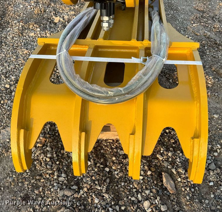 image for item EN5200 2024 Elephant Attachments THUMB20-25 30-E hydraulic thumb 