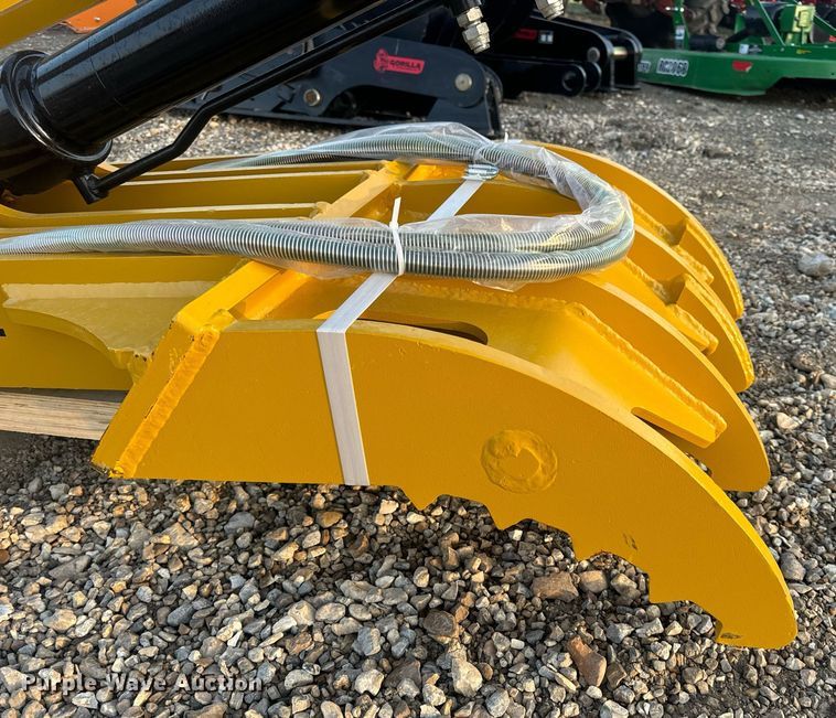 image for item EN5200 2024 Elephant Attachments THUMB20-25 30-E hydraulic thumb 