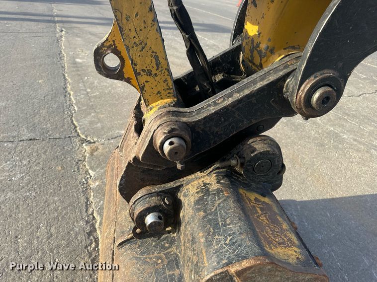 image for item EN5204 2017 Caterpillar 308E2 CR mini excavator