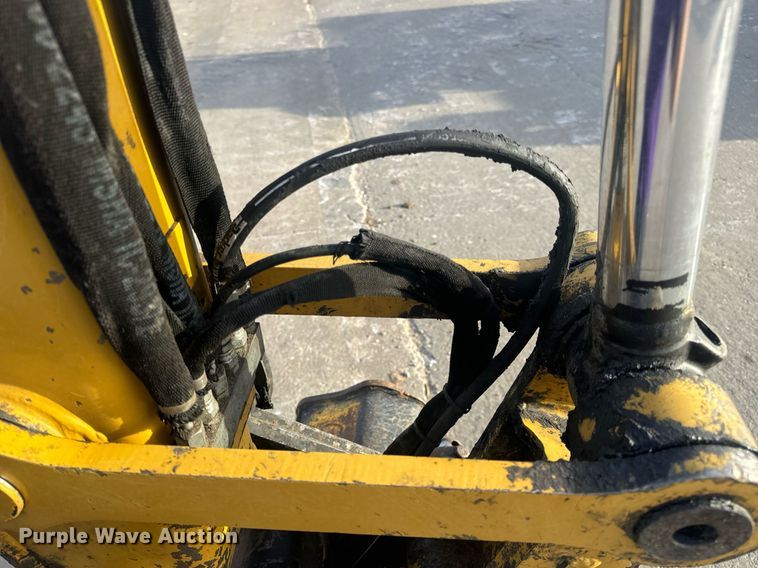 image for item EN5204 2017 Caterpillar 308E2 CR mini excavator