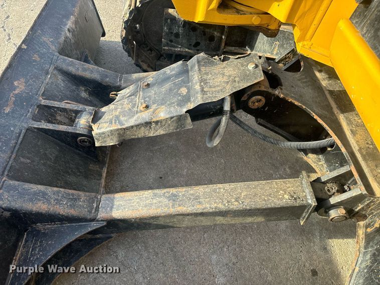 image for item EN5204 2017 Caterpillar 308E2 CR mini excavator