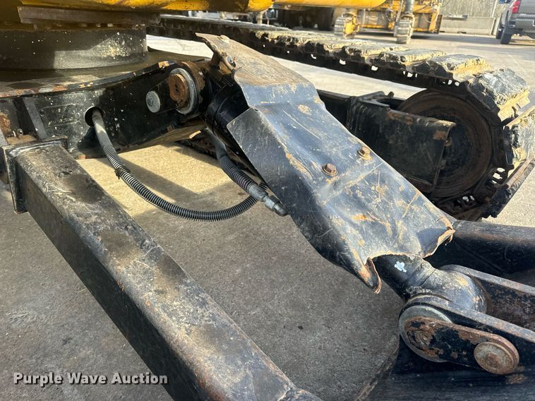 image for item EN5204 2017 Caterpillar 308E2 CR mini excavator