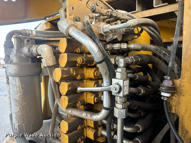 image for item EN5204 2017 Caterpillar 308E2 CR mini excavator