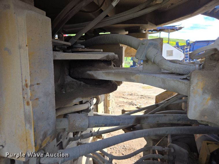 image for item EN6010 2012 Caterpillar 966K wheel loader