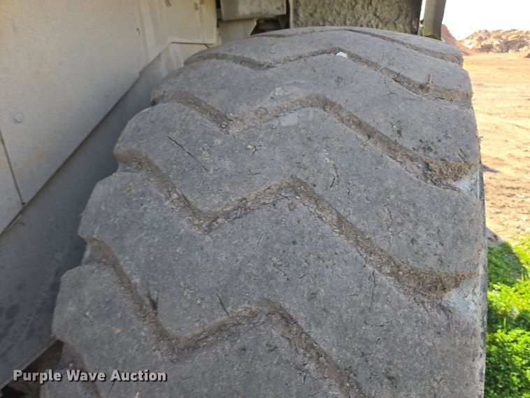 image for item EN6010 2012 Caterpillar 966K wheel loader