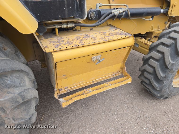 image for item EN8781 2008 Caterpillar 420E backhoe