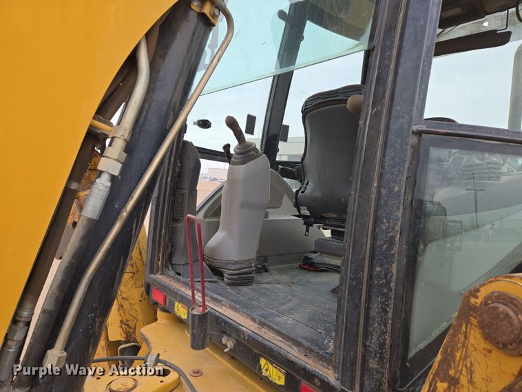 image for item EN8781 2008 Caterpillar 420E backhoe