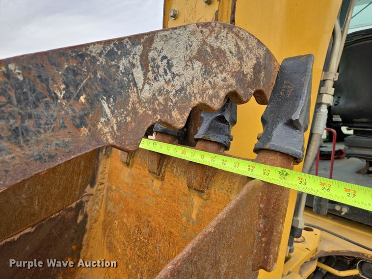 image for item EN8781 2008 Caterpillar 420E backhoe