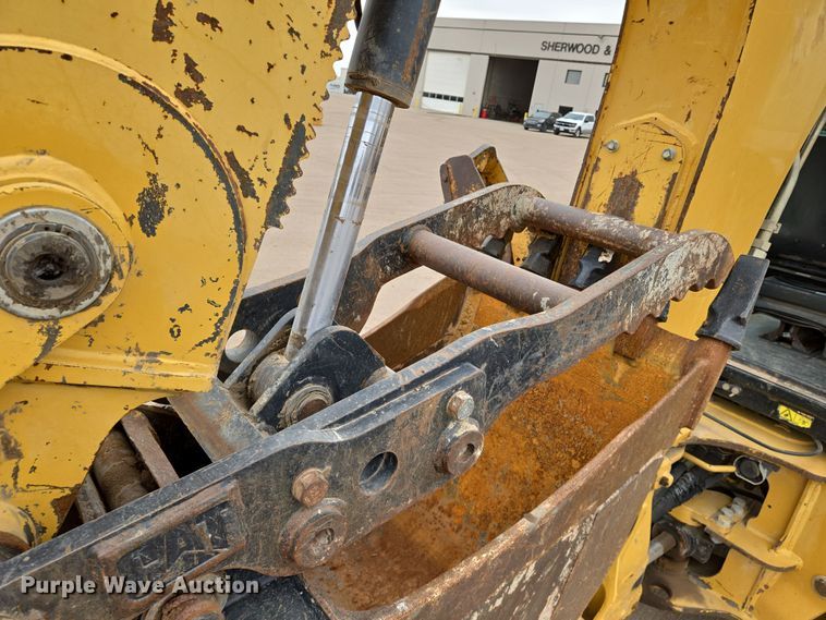 image for item EN8781 2008 Caterpillar 420E backhoe