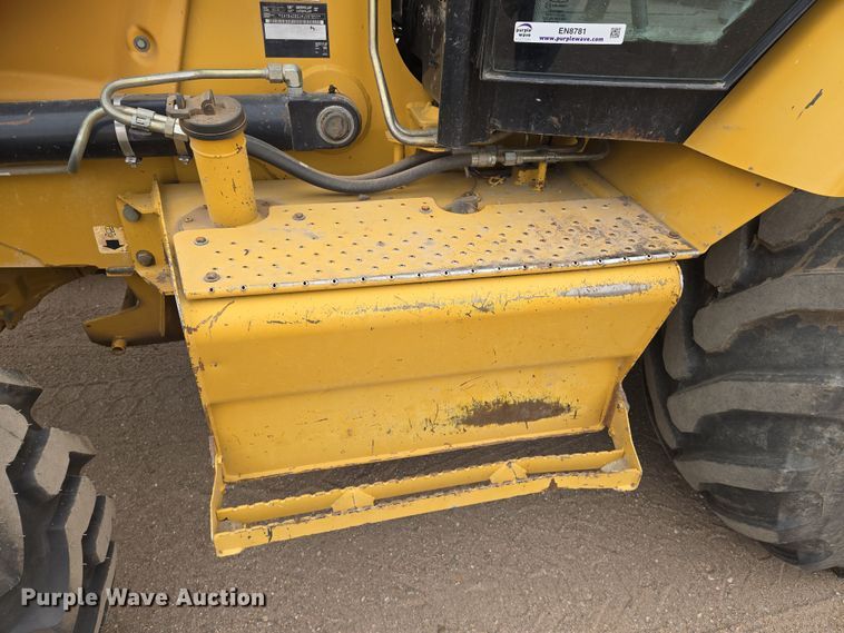 image for item EN8781 2008 Caterpillar 420E backhoe