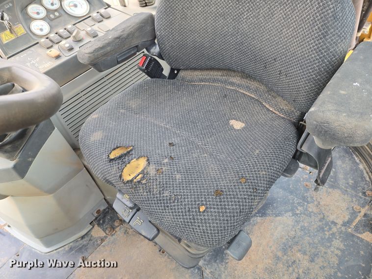 image for item EN8781 2008 Caterpillar 420E backhoe