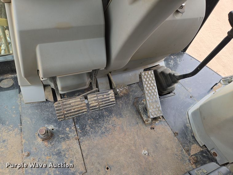 image for item EN8781 2008 Caterpillar 420E backhoe