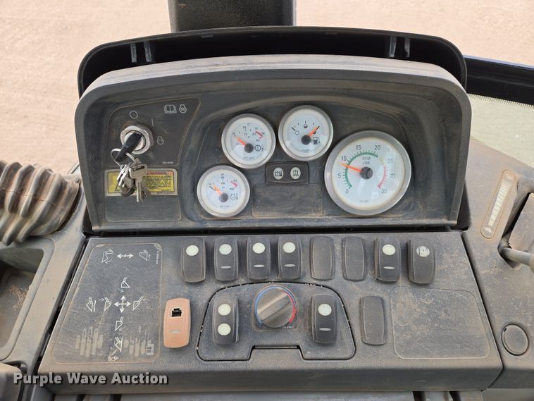 image for item EN8781 2008 Caterpillar 420E backhoe