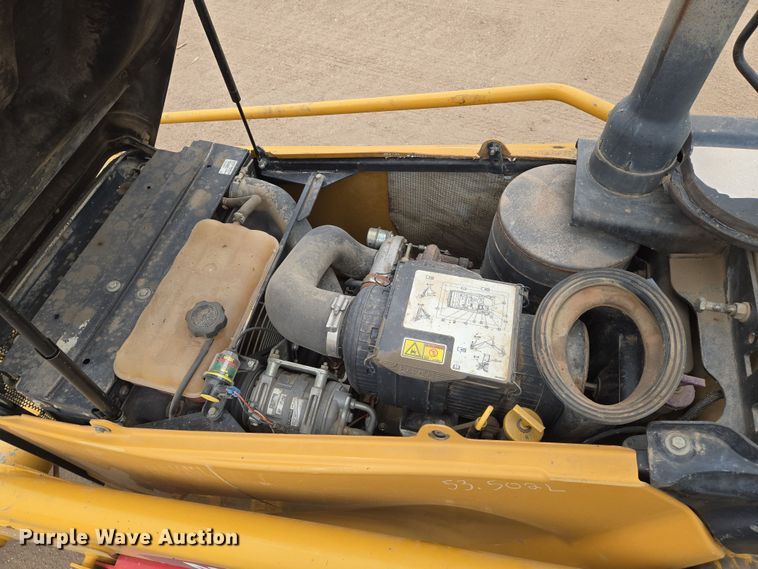 image for item EN8781 2008 Caterpillar 420E backhoe