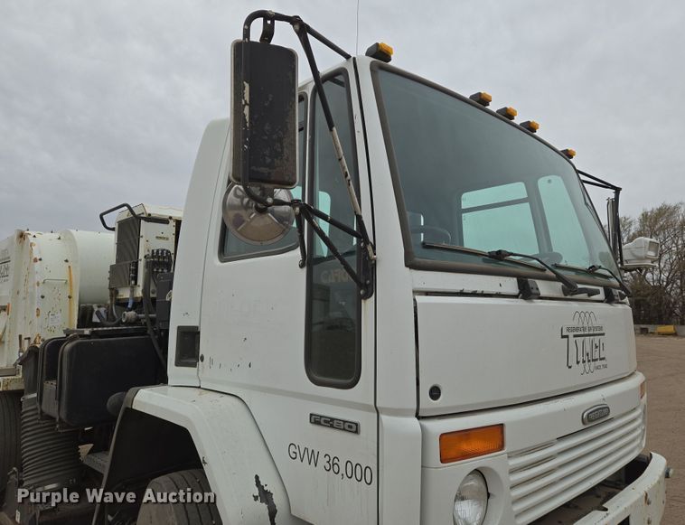 image for item EN8784 2007 Freightliner  FC-80 street sweeper truck