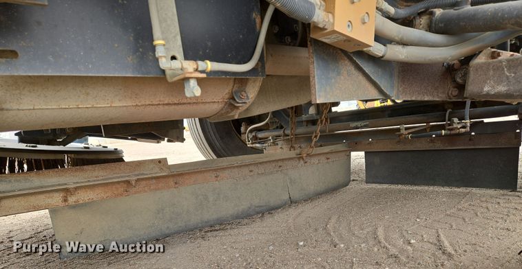 image for item EN8784 2007 Freightliner  FC-80 street sweeper truck