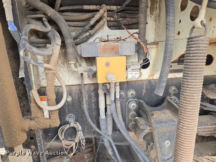 image for item EN8784 2007 Freightliner  FC-80 street sweeper truck