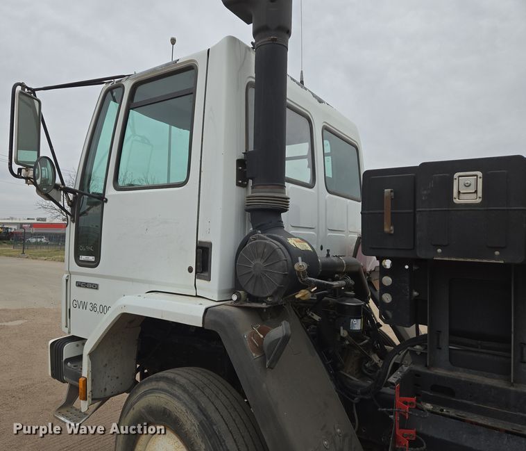 image for item EN8784 2007 Freightliner  FC-80 street sweeper truck