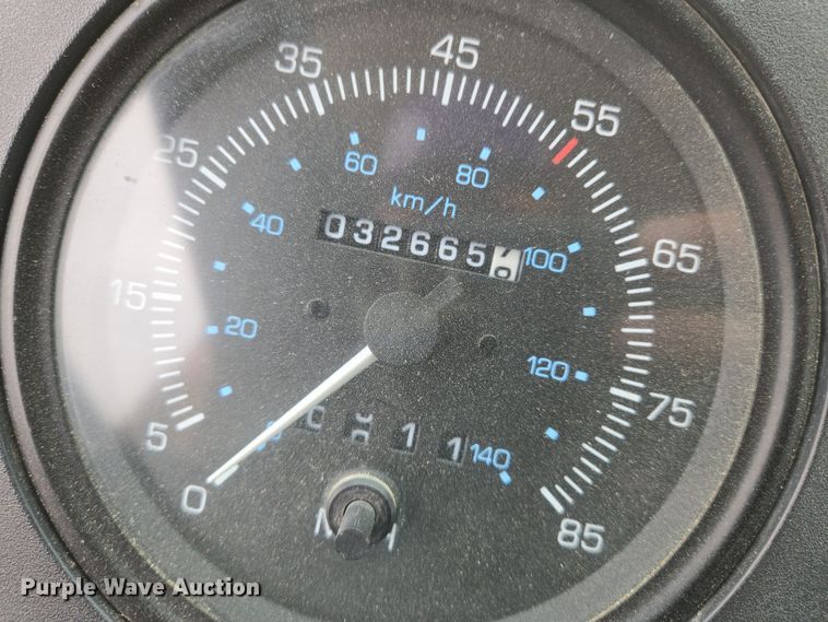 image for item EN8784 2007 Freightliner  FC-80 street sweeper truck