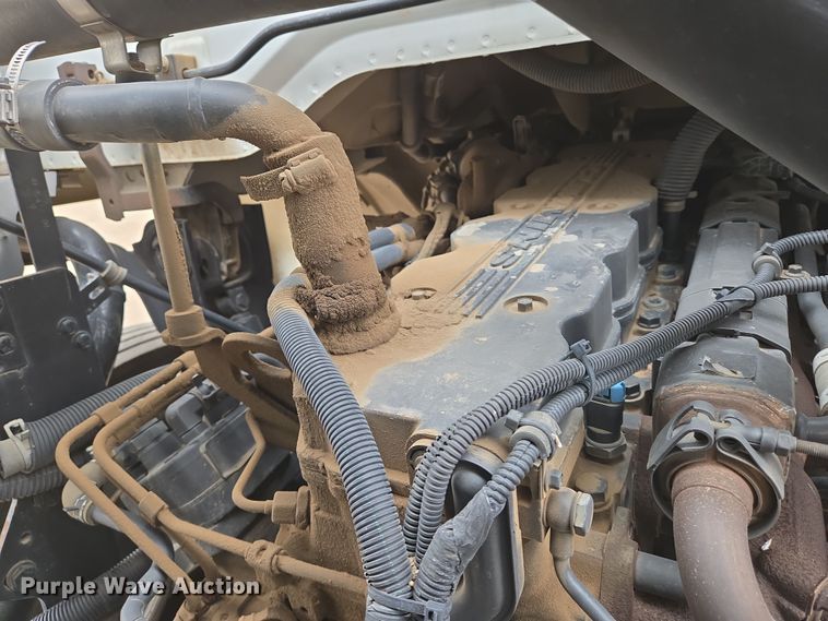 image for item EN8784 2007 Freightliner  FC-80 street sweeper truck