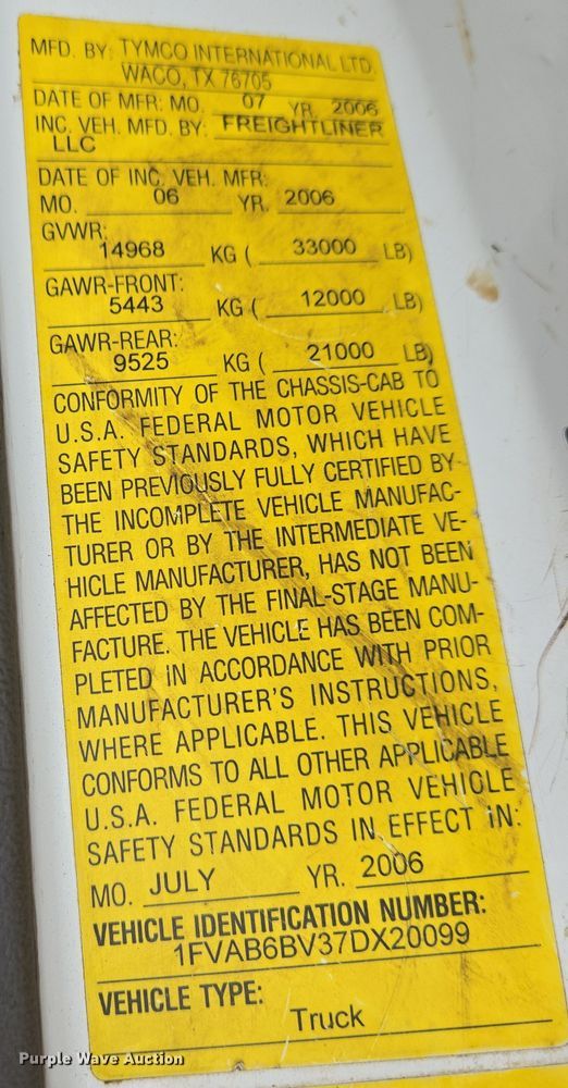 image for item EN8784 2007 Freightliner  FC-80 street sweeper truck