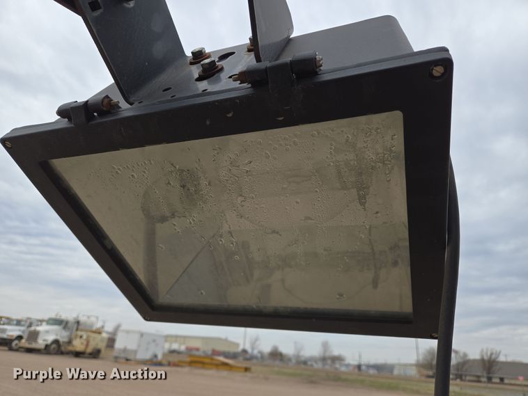 image for item EN8785 Genie TML4000N light plant