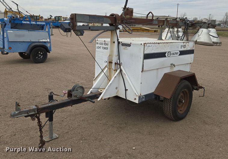 image for item EN8786 1993 Coleman MH4000RDKH light plant