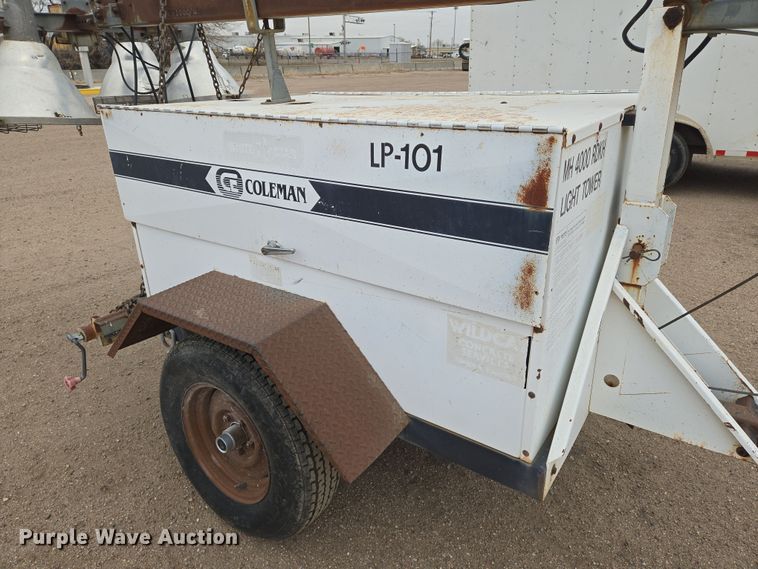 image for item EN8786 1993 Coleman MH4000RDKH light plant