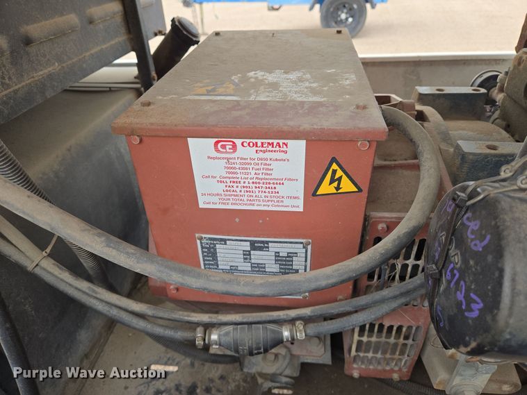 image for item EN8786 1993 Coleman MH4000RDKH light plant