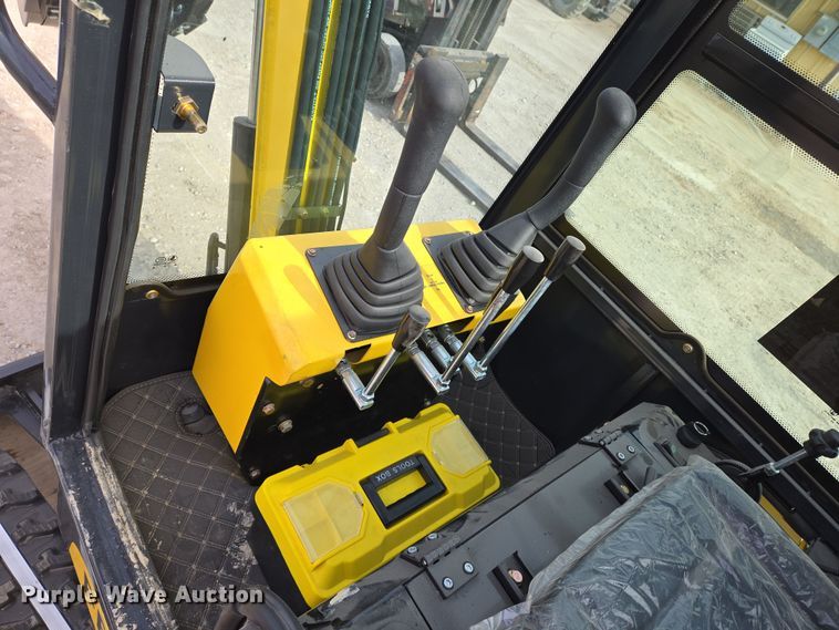 image for item EO0598 2024 Industrial FF13R mini excavator