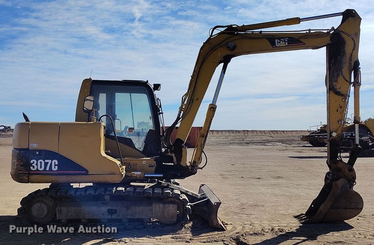 image for item EO9974 2006 Caterpillar 307C SB mini excavator