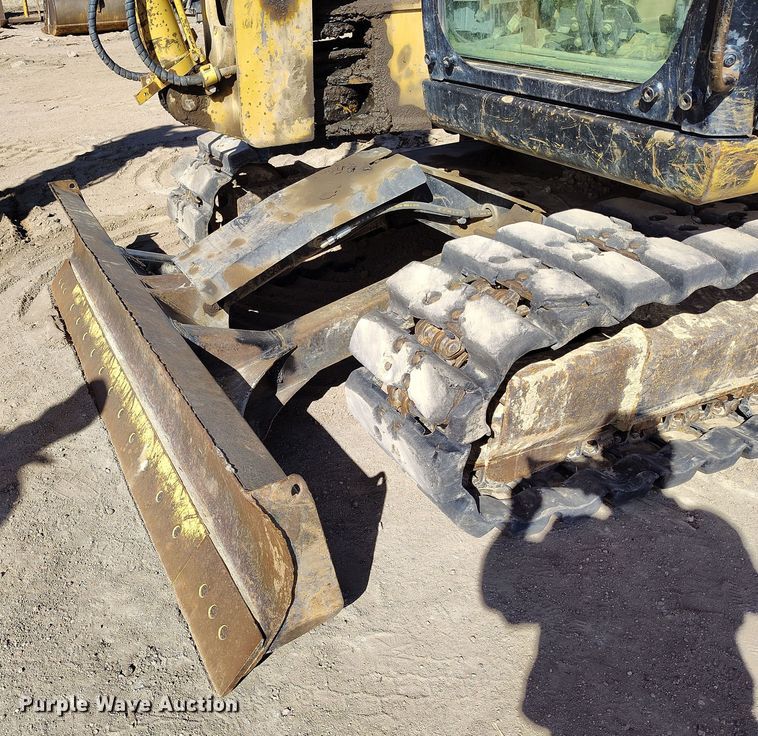 image for item EO9974 2006 Caterpillar 307C SB mini excavator