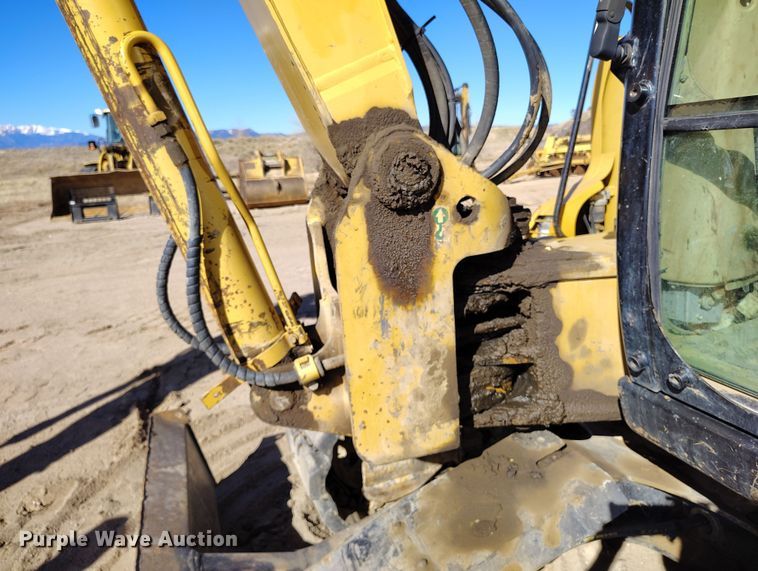 image for item EO9974 2006 Caterpillar 307C SB mini excavator