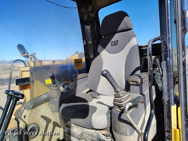 image for item EO9974 2006 Caterpillar 307C SB mini excavator