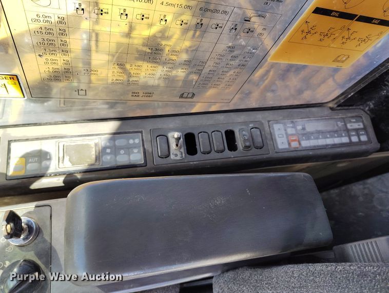 image for item EO9974 2006 Caterpillar 307C SB mini excavator