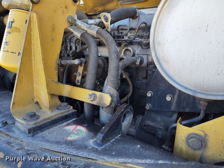 image for item EO9974 2006 Caterpillar 307C SB mini excavator