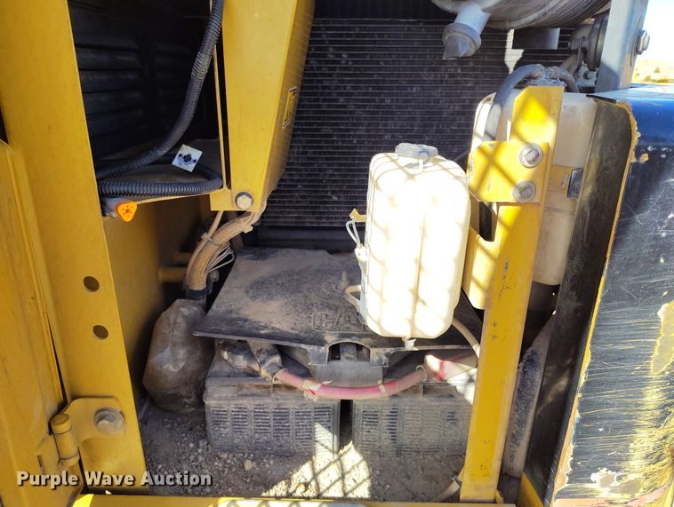 image for item EO9974 2006 Caterpillar 307C SB mini excavator