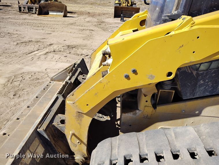 image for item EO9976 2017 Caterpillar 289D tracked skid steer loader