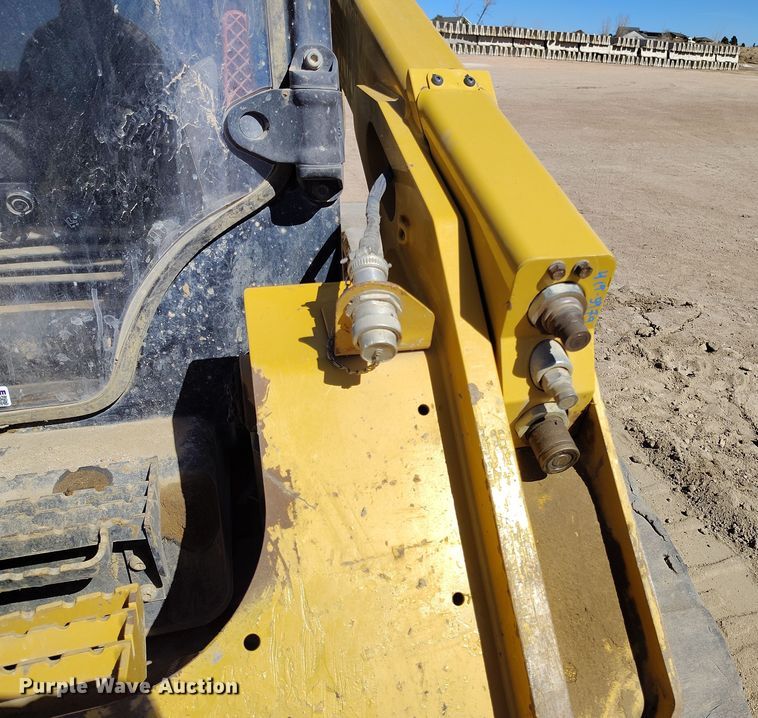 image for item EO9976 2017 Caterpillar 289D tracked skid steer loader