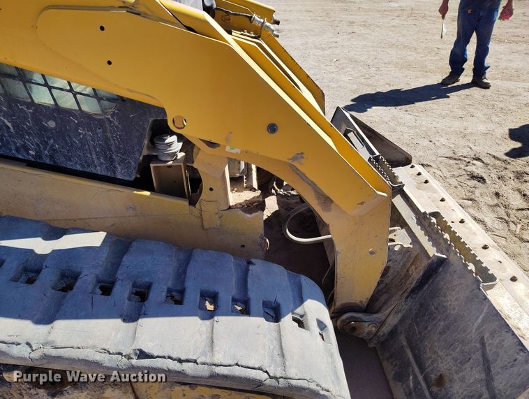 image for item EO9976 2017 Caterpillar 289D tracked skid steer loader