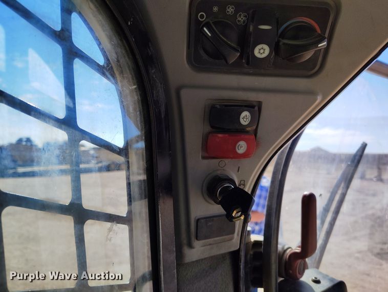 image for item EO9976 2017 Caterpillar 289D tracked skid steer loader